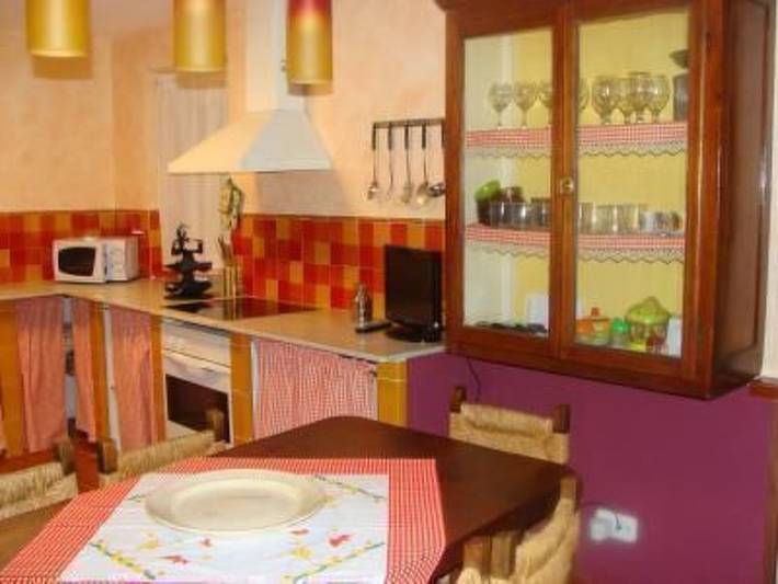 Ferienpark für 6 Personen, mit Pool und Garten sowie Balkon in Spanien - 2