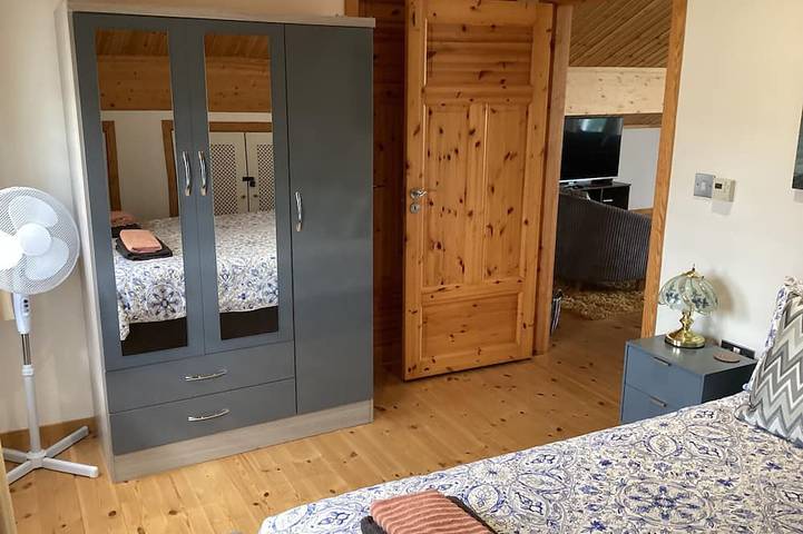 Honeypot Lodge Scandinavian Style, on-site golf course. in Fritton and Saint Olaves, Great Yarmouth