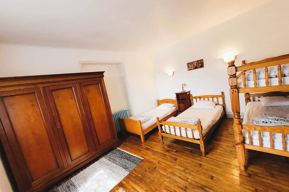 La Maison Blanche : piscine privée chauffée, 7 chambres in Sarlat-la-Canéda, Périgord Noir