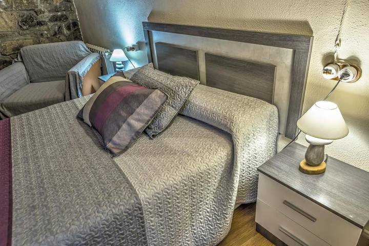 Casa rural para 2 personas, con vistas además de jardín y piscina, Se admiten mascotas en Extremadura - 4