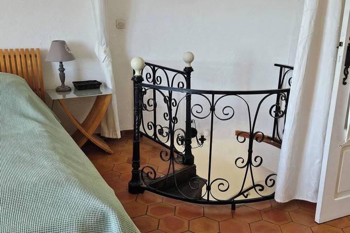 Ferienhaus für 6 Personen, mit Terrasse und Garten, mit Haustier in Vence - 3