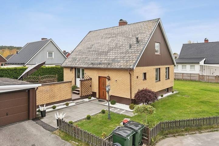 Renovierte dreistöckige Villa 164m^2 in Norrköping, Östergötland