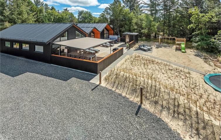 Ferienhaus für 10 Personen, mit Garten und Terrasse sowie Pool und Sauna in Blavand - 2