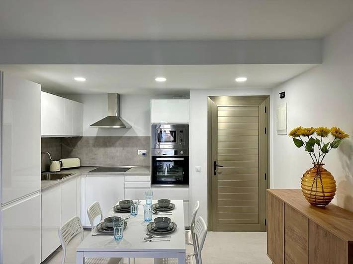 Ferienwohnung für 4 Personen, mit Balkon und Pool sowie Ausblick - 1