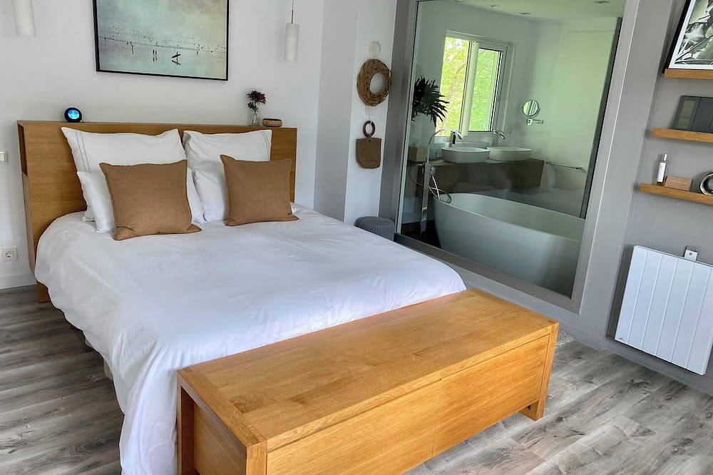 Villa with pool, 15 min walk from the beach in Hendaya, Region de Bayona