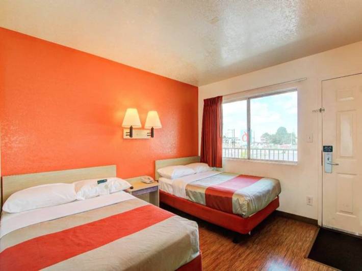 Apartamento entero, 2 camas matrimoniales | Motel 6 Denver, Co in Denver, Colorado