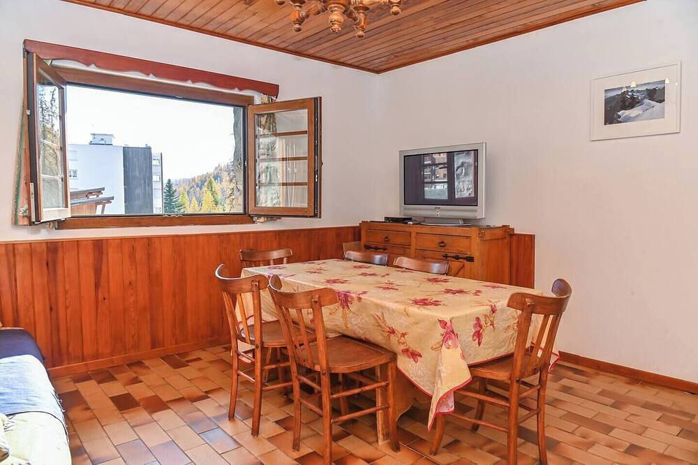 Entire apartment, Ultra resort center Large 3-room apartment At the foot of the slopes & shops in Péone, Nice region