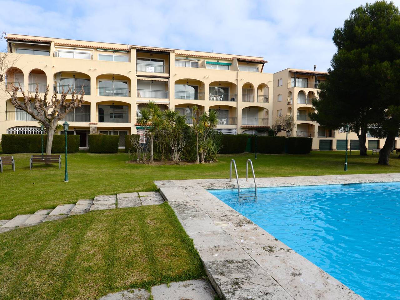 Apartamento entero, Apartamento en S'Agaró con piscina, terraza y se admiten mascotas, cerca del mar in S'Agaró, Sant Feliu de Guíxols