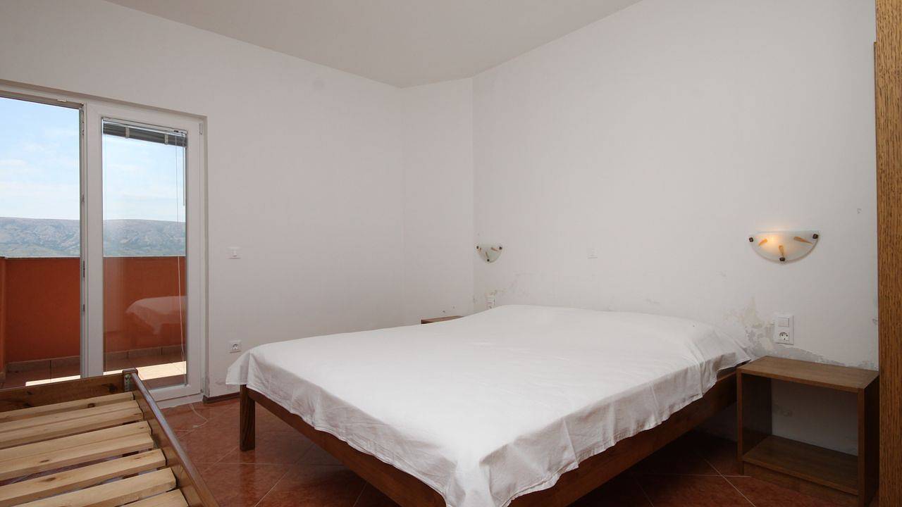 Cały apartament wypoczynkowy, Apartament wakacyjny dla 3 osób z widok in Metajna, Pag (Wyspa)