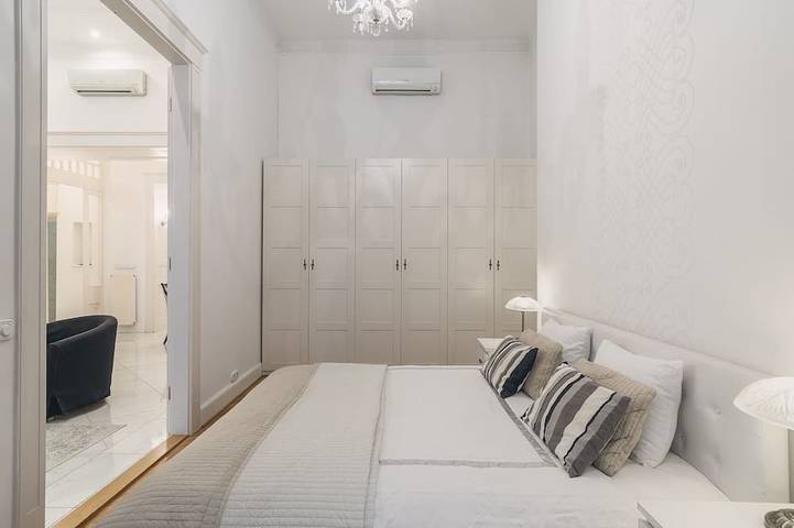 Ganze Wohnung, Neue, luxuriöse, zentrale 2-Zimmer-Wohnung mit Klimaanlage an der Basilika in Budapest, Danube-Ipoly National Park