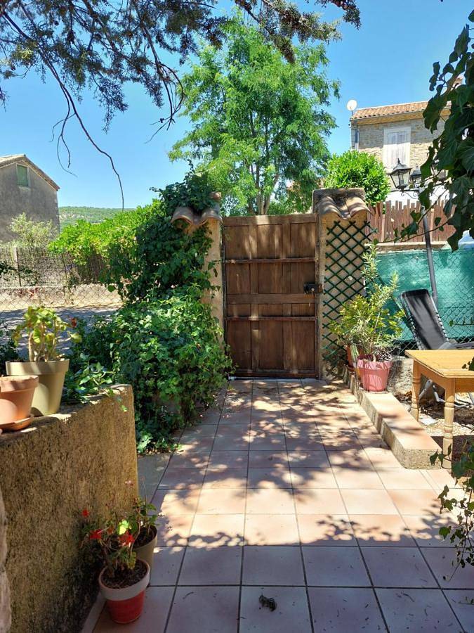 Maison d’hôte pour 2 personnes, avec Balcon et Terrasse ainsi que Jardin et Vue