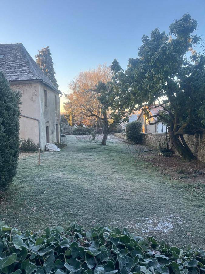 Les Glycines 23300 in La Souterraine, Région de Guéret