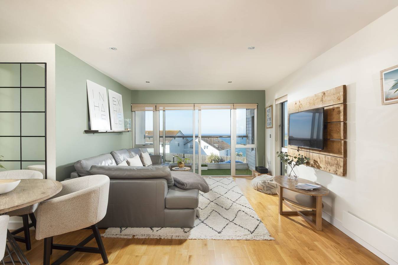 Entire apartment, 6 The Point, Pentire in Newquay, Cornwall