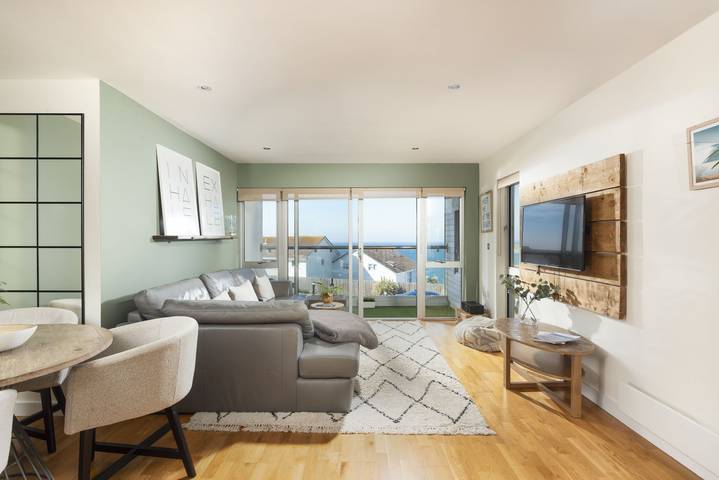 Apartment for 6 people, with Balcony in Newquay