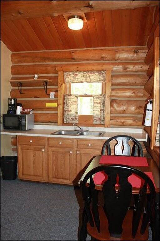 Scenic guest ranch with cozy cabin located between Cody, Wy and Yellowstone Park in Wapiti, Absaroka Range