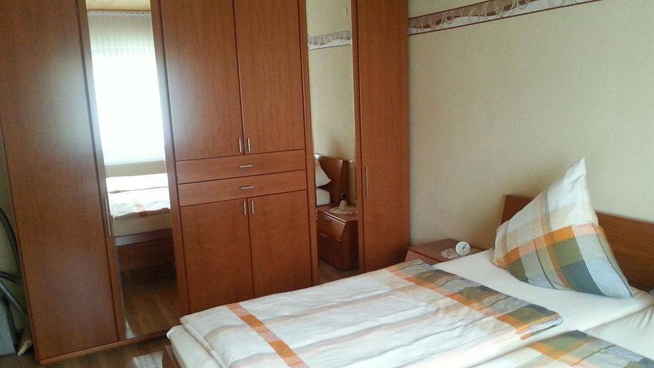 Ganze Ferienwohnung, Ferienwohnung für 2 Personen (49 m²) in Bitburg in Bitburg, Eifelkreis Bitburg-Prüm