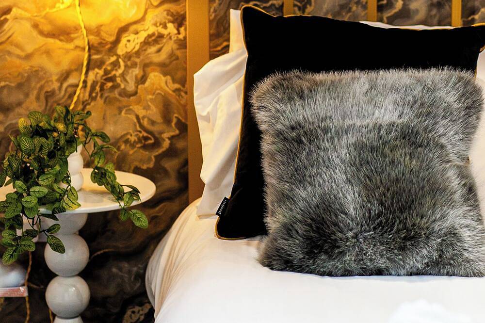 Whiskawaystays Mystic Heights Luxury home in Worcester, Worcestershire