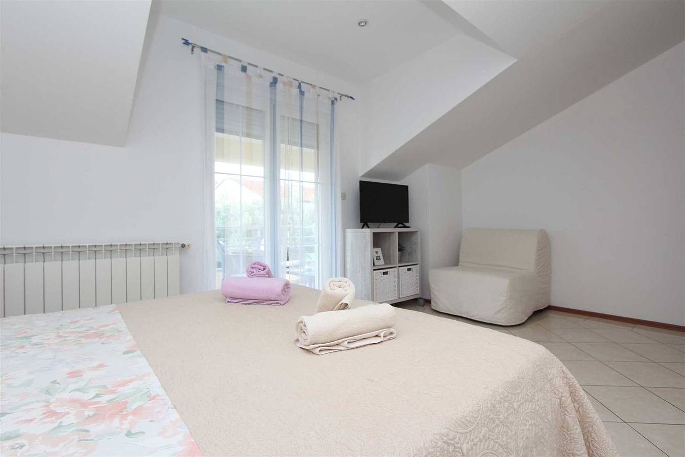 Entire apartment, Rajci One-Bedroom Apartment 1 (crveni) in Rovinj, Rovinj region