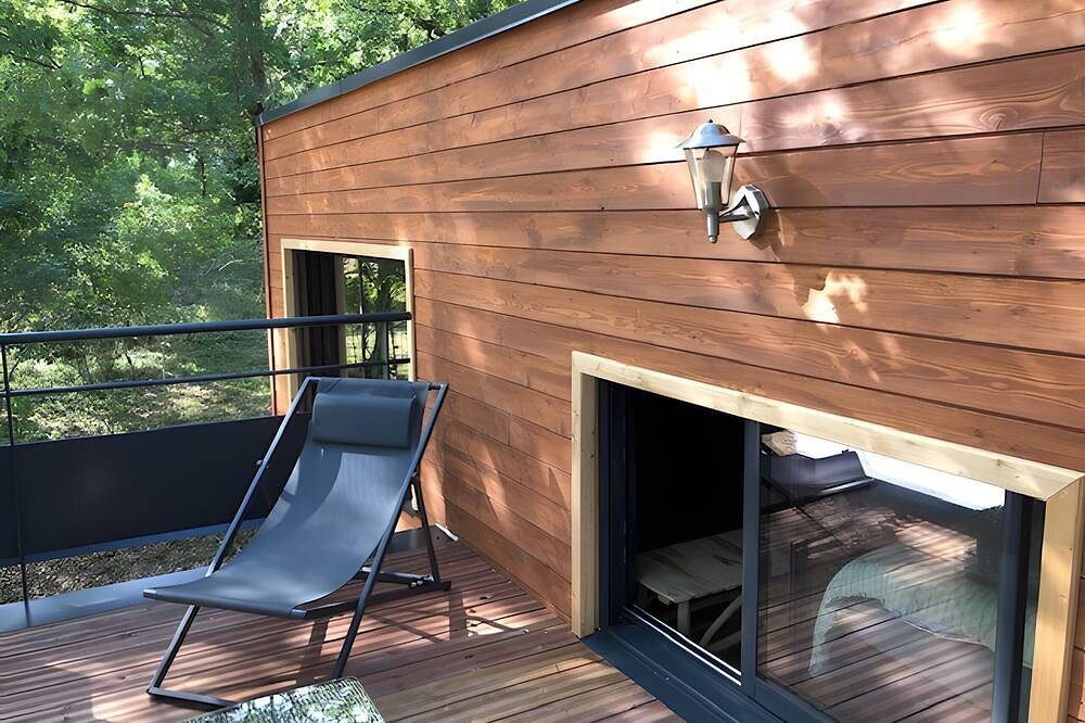 Les Crouquets - Cabane Spa Des Noyers in Jayac, Périgord Noir
