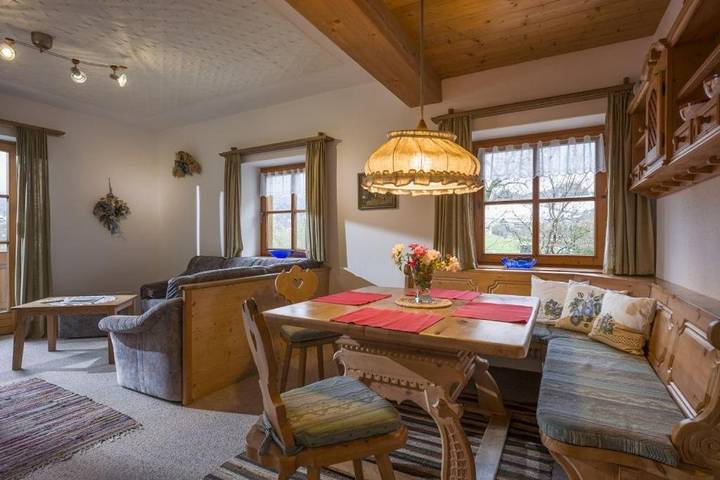 Ferienwohnung für 4 Personen, mit Balkon und Seeblick in Thiersee - 2