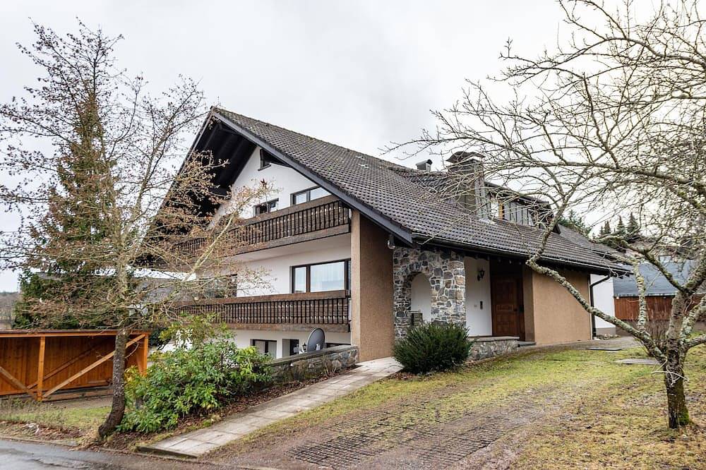 Ganze Wohnung, Ferienwohnung \"Frische Brise\" mit Bergblick, Balkon und Wlan in Grafenhausen, Südschwarzwald