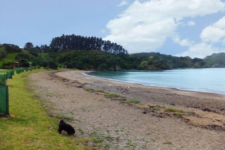 Cottage for 2 people, with garden and balcony, with pets in Northland