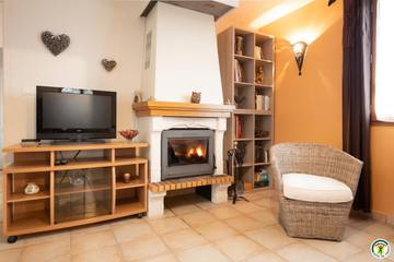 Gîte pour 2 Personnes dans Étienne Bonnot de Condillac, Région de nyons, Photo 3