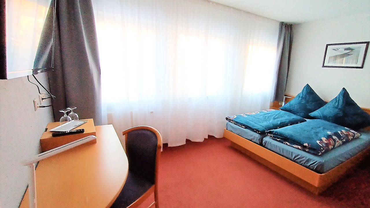 Doppelzimmer für 2 Personen (15 m²) in Tettnang in Tettnang, Region Bodensee-Oberschwaben