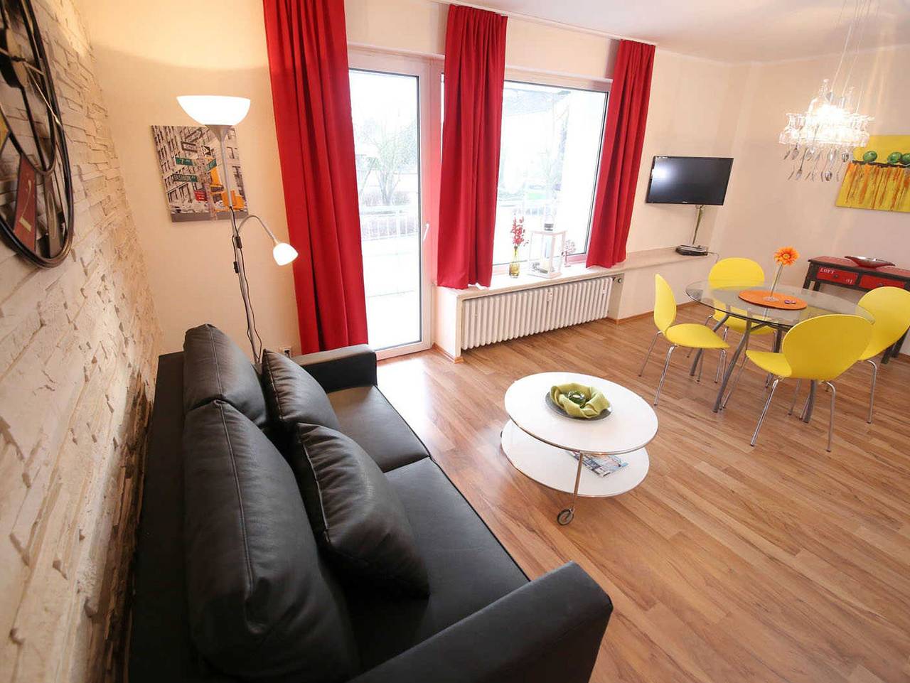 Ganze Ferienwohnung, Art City Studio Kassel 3 in Vellmar, Hessisches Bergland