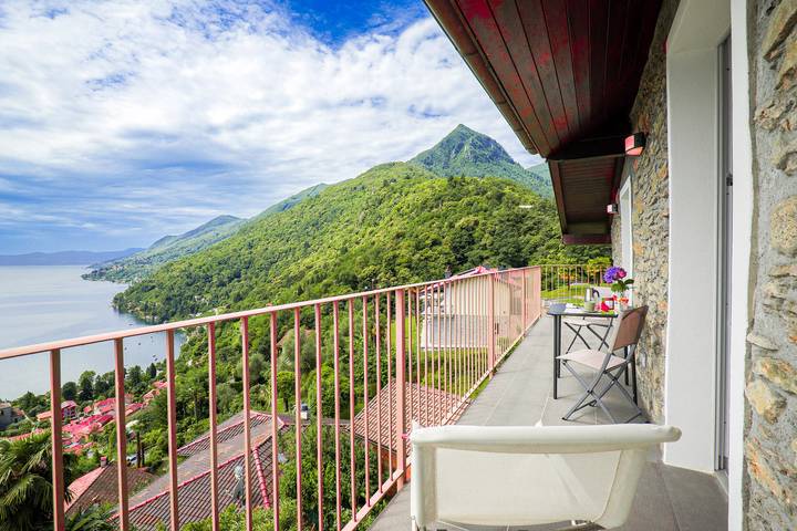 Ferienwohnung für 6 Personen, mit Balkon und Ausblick sowie Seeblick und Garten in Cannero Riviera - 3
