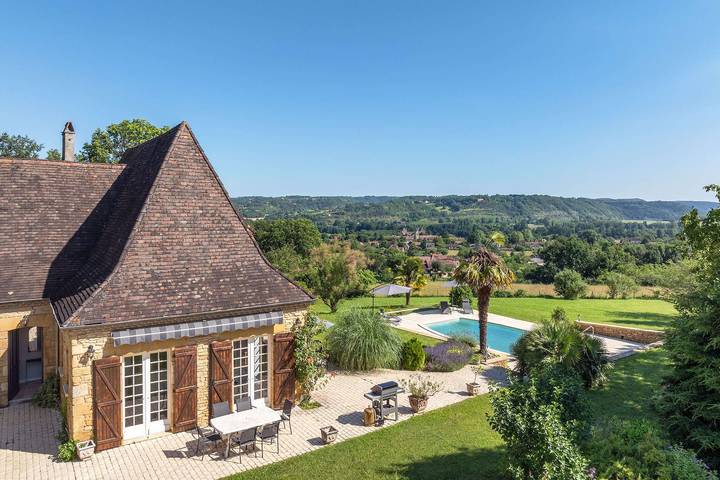 Gîte pour 8 personnes, avec Piscine à Siorac-en-Périgord