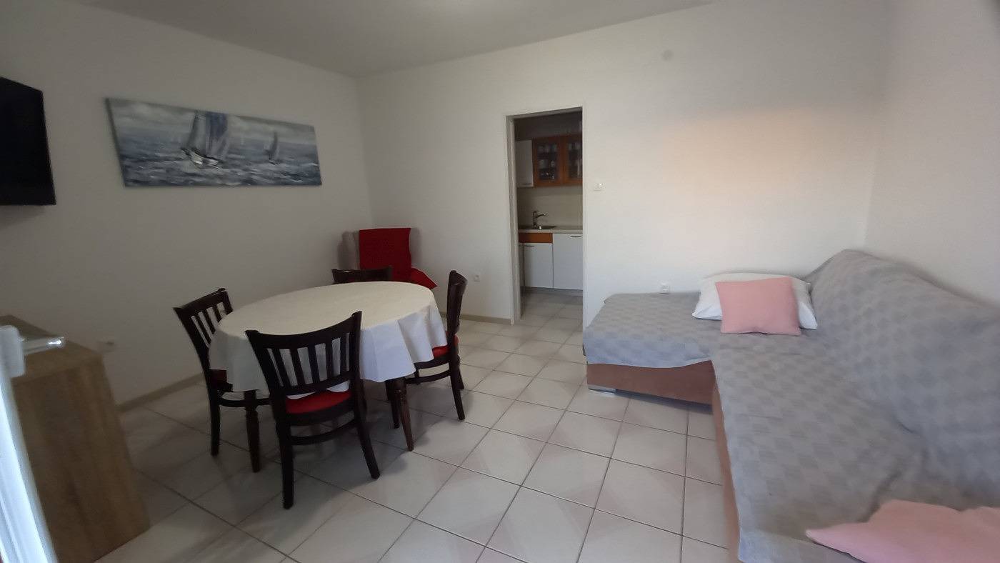 Appartement entier, Ferienwohnung in Kustici mit Meerblick, Balkon, Klimaanlage, W-Lan (3597-1) in Kustići, Pag