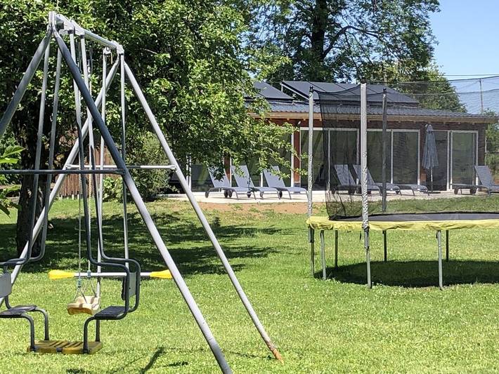 Gîte pour 11 personnes, avec piscine et jardin dans Région de Besse-et-Saint-Anastaise - 4