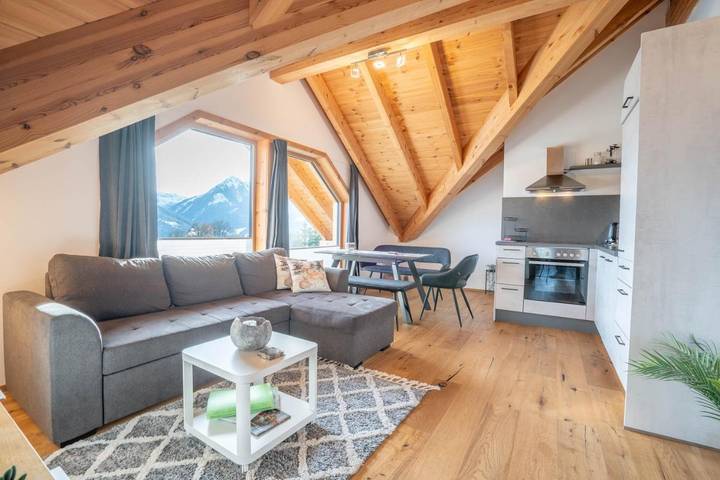 Ferienwohnung für 4 Personen, mit Balkon und Terrasse sowie Garten und Ausblick