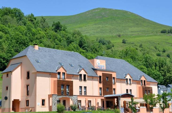 Hôtel pour 2 personnes, avec piscine et sauna ainsi que jardin et vue, animaux acceptés