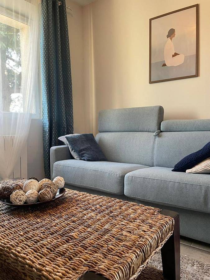 Gîte pour 4 personnes, avec terrasse et jardin dans Bâlines - 2