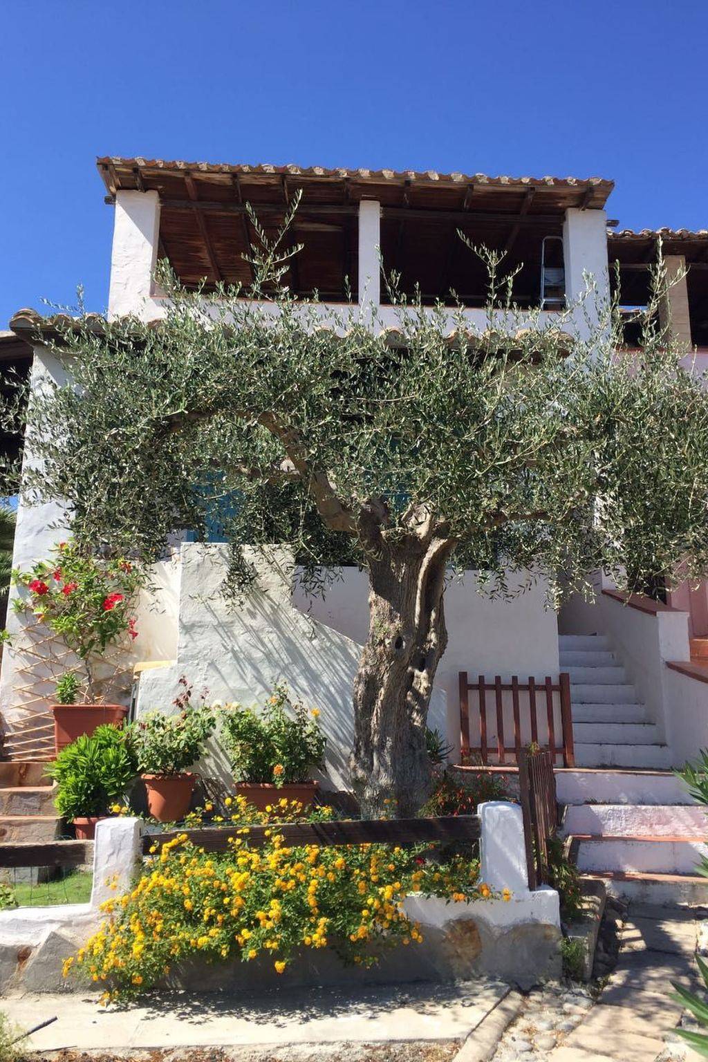 Ganze Wohnung, Arcaidu Apartment mit bezaubernder Aussicht in Porto Columbu, Sarroch