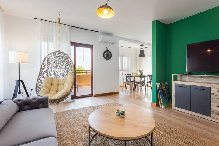 Ganze Wohnung, Cesare 3 - Modern Apartment with Shared Pool in Pula-Medulin, Ližnjan
