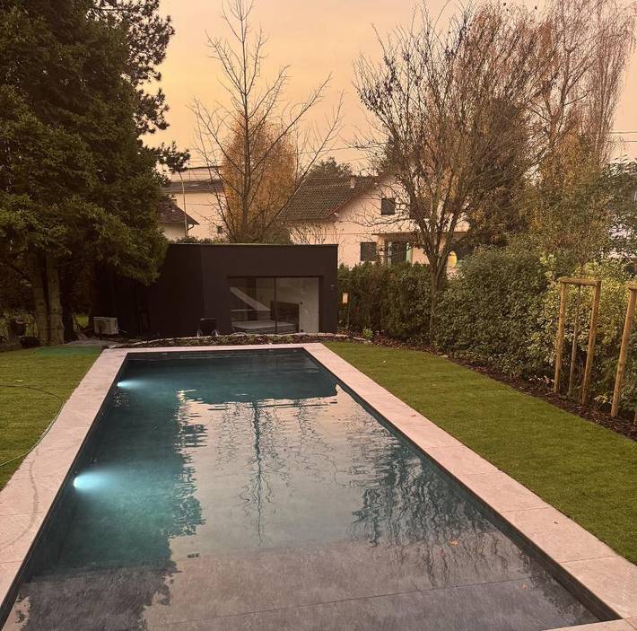 Maison d’hôte pour 2 personnes, avec terrasse et piscine ainsi que jardin et jacuzzi, animaux acceptés