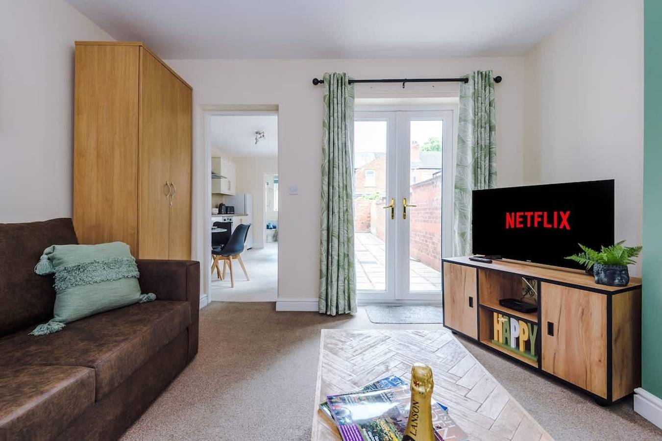 Entire apartment, Modern apartment  Perfect for Business  Sleeps 4 in Crewe, Cheshire East
