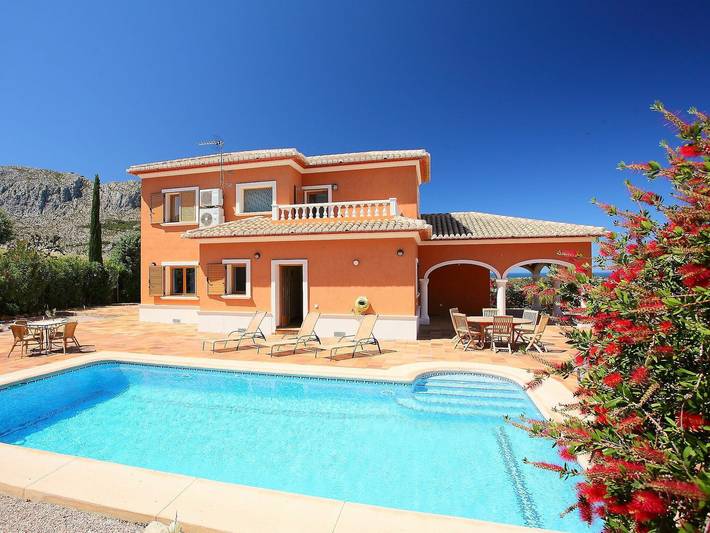 Chalet para 6 personas, con jardín - 1
