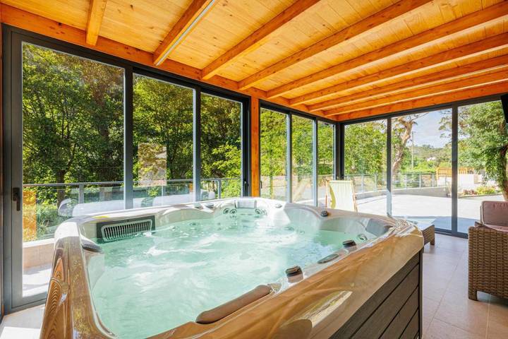 Casa de férias para 6 pessoas, com Varanda e Jacuzzi e ainda Terraço and Jardim em Torres Vedras