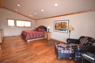 Vacation Home for 12 Guests in Breckenridge, Summit County, Picture 4