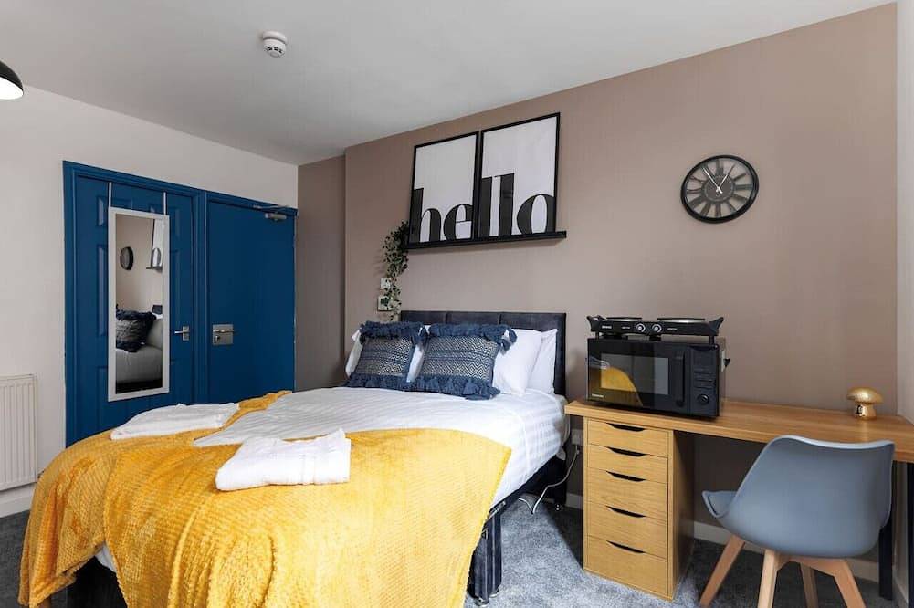 Entire apartment, 🌟Studio 5 - City Centre - Free Wifi & Smart Tv🌟 in Middlesbrough, North East England