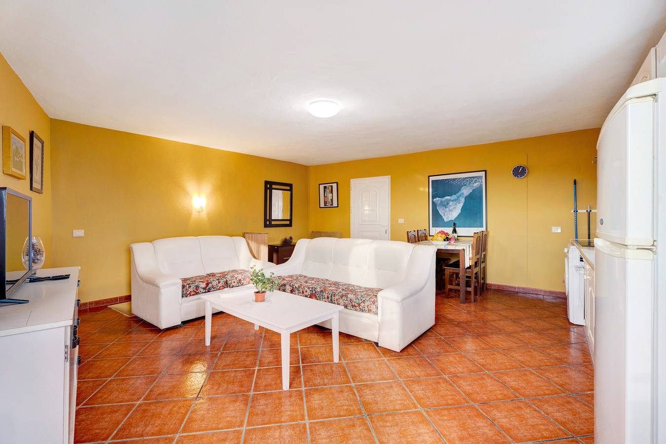 'Biofinca Las Dulces Casa Almita' con vistas al mar, terraza privada y Wi-Fi in Guía de Isora, Tenerife Sur
