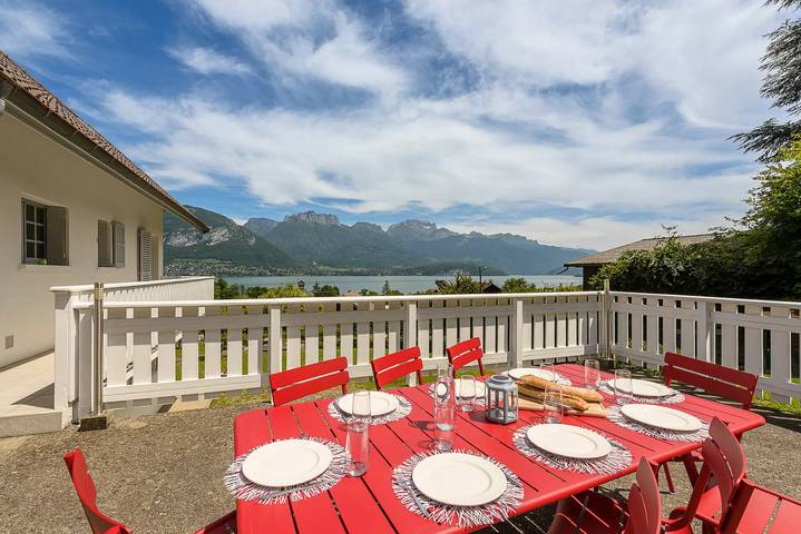 Villa pour 9 personnes, avec jardin sur le Lac d'Annecy - 2