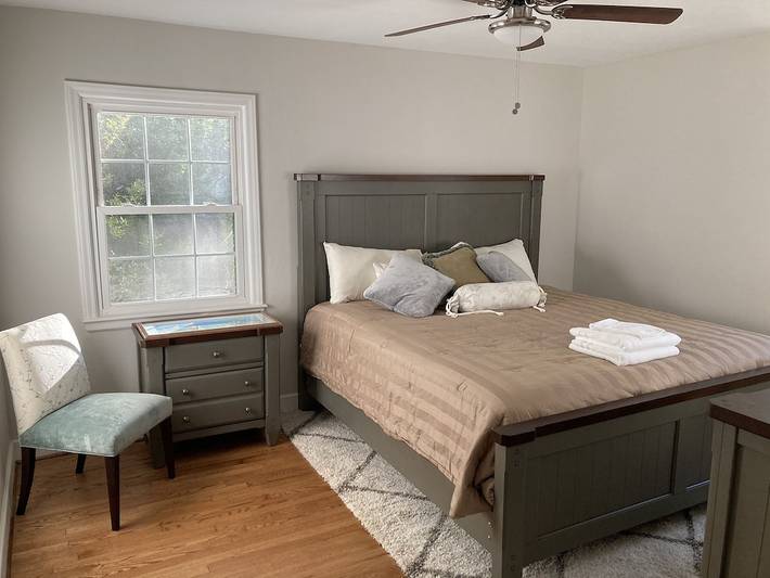 Vacation rental for 8 people, with yard and terrace in Greensboro