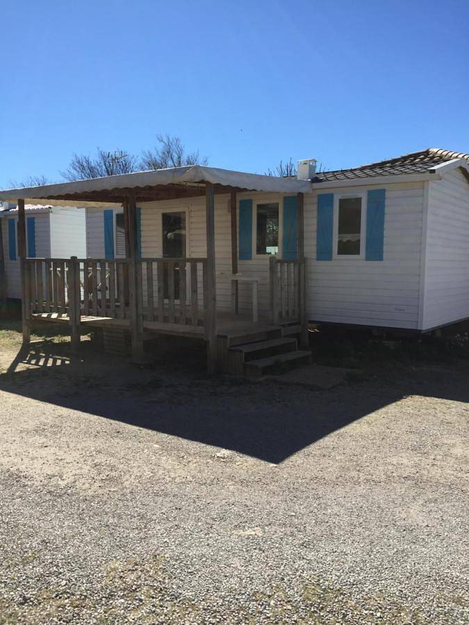 Camping pour 3 personnes, avec piscine et terrasse à Vic-la-Gardiole - 4