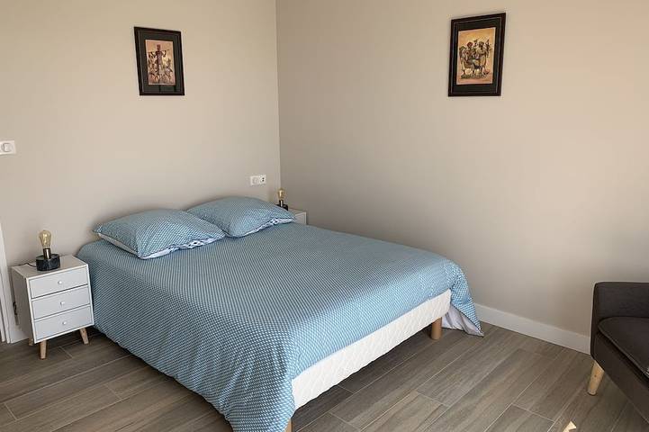 Location de vacances pour 11 personnes, avec jardin ainsi que jacuzzi et sauna dans Doëlan - 2