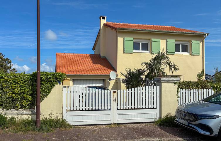 Location de vacances pour 6 personnes, avec jardin et terrasse, animaux acceptés dans Plage de Saint-Marguerite sur Mer - 2